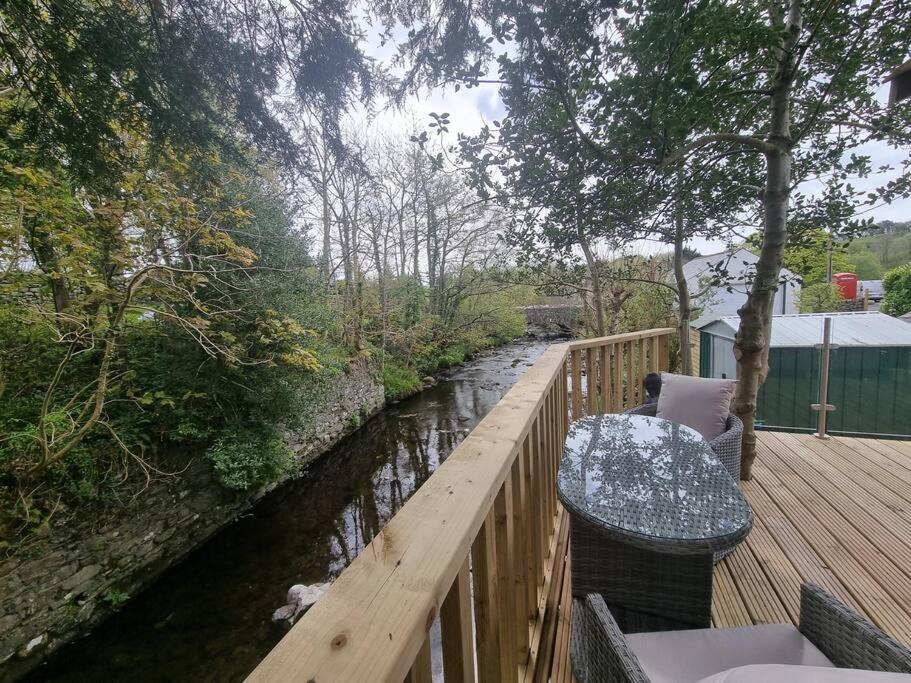 Luxurious Cottage With Hot Tub, Lake District Duddon Экстерьер фото