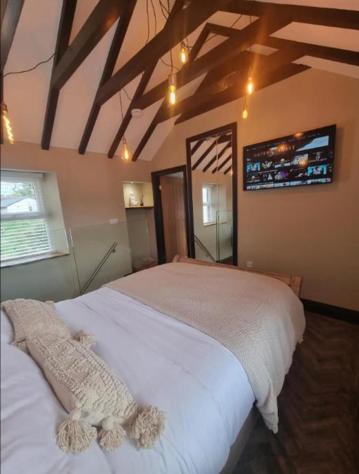 Luxurious Cottage With Hot Tub, Lake District Duddon Экстерьер фото