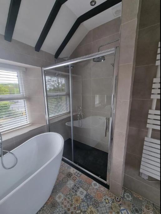 Luxurious Cottage With Hot Tub, Lake District Duddon Экстерьер фото